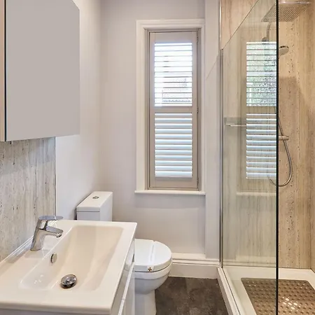 Host & - The Old School House