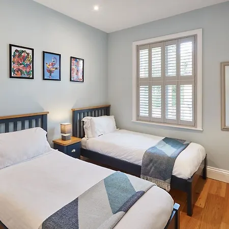 Host & - The Old School House Pickering